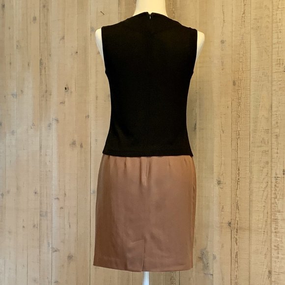 Ann Taylor NWT tailored wool pencil skirt - in caramel, fully lined - Size 4 - Picture 8 of 8